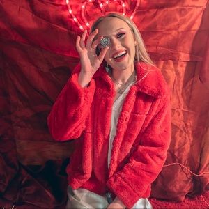 Meet your Posher, Madeline